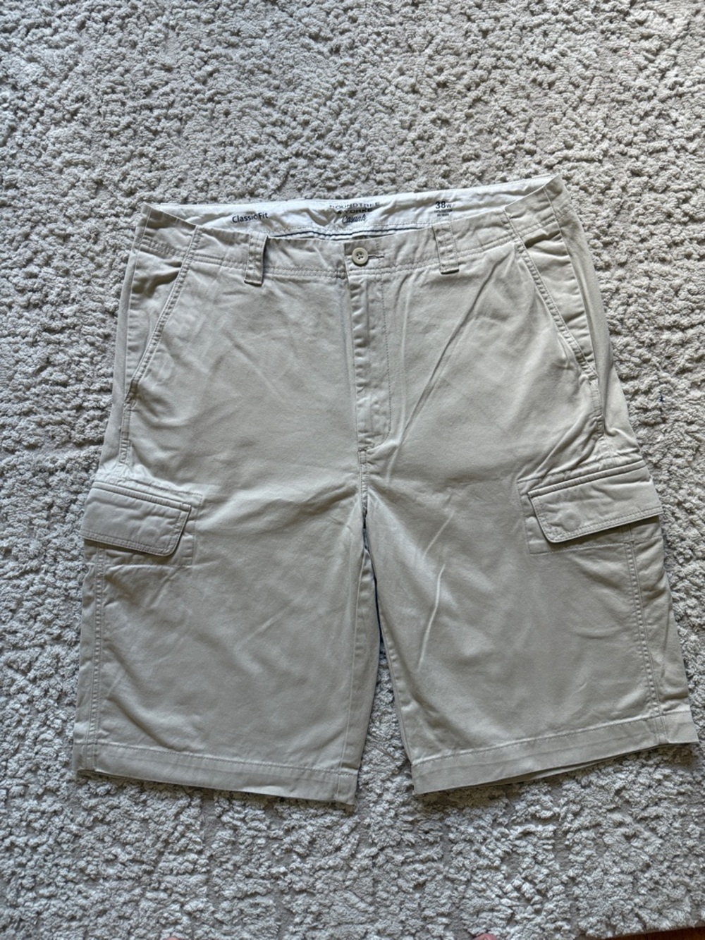 Roundtree & Yorke Men's Khaki Cargo Shorts